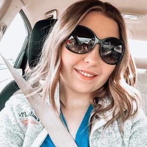 Meet your Posher, Emily